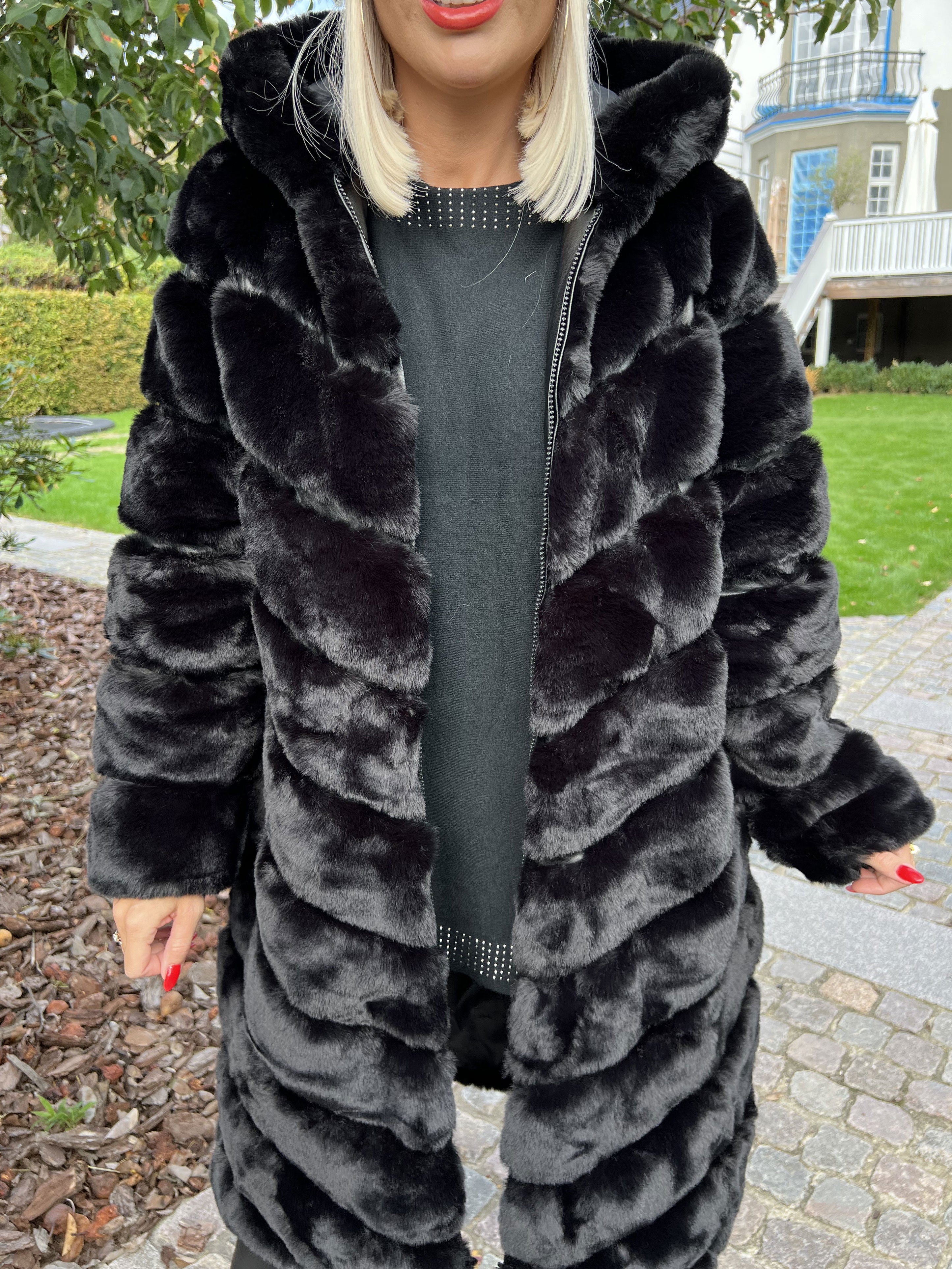 Haley - Lækker fake fur frakke med hætte